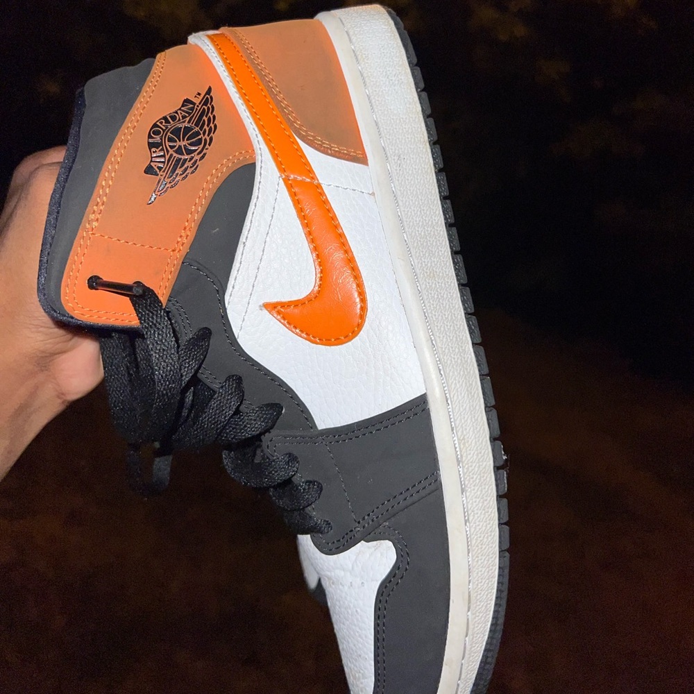 Jordan 1 Starfish⭐️ - Picture 2 of 4